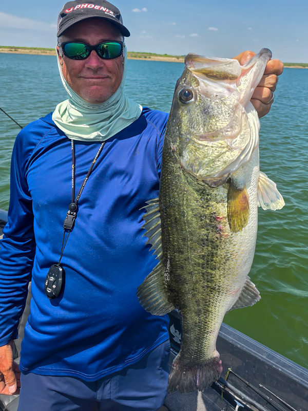 Me with a nice 6lb bass from Falcon Lake