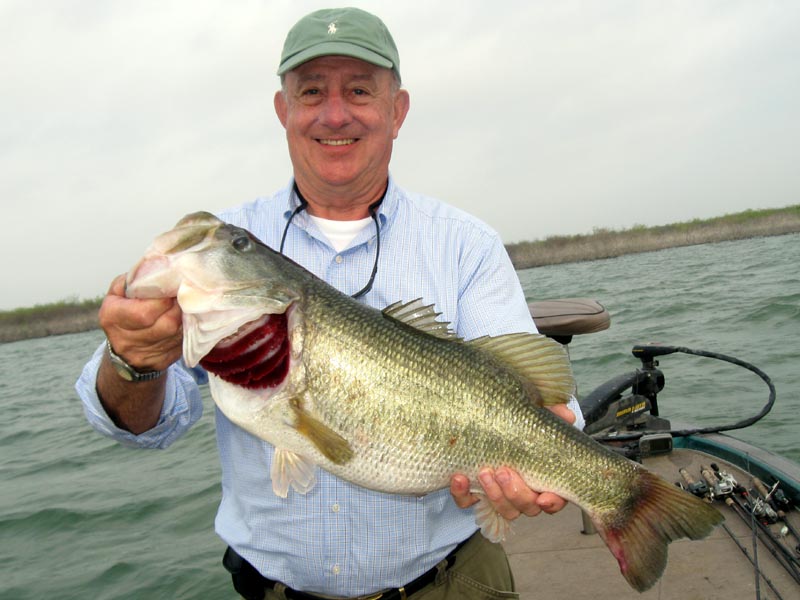 Tom with a 9.2 lb bass from Falcon Lake